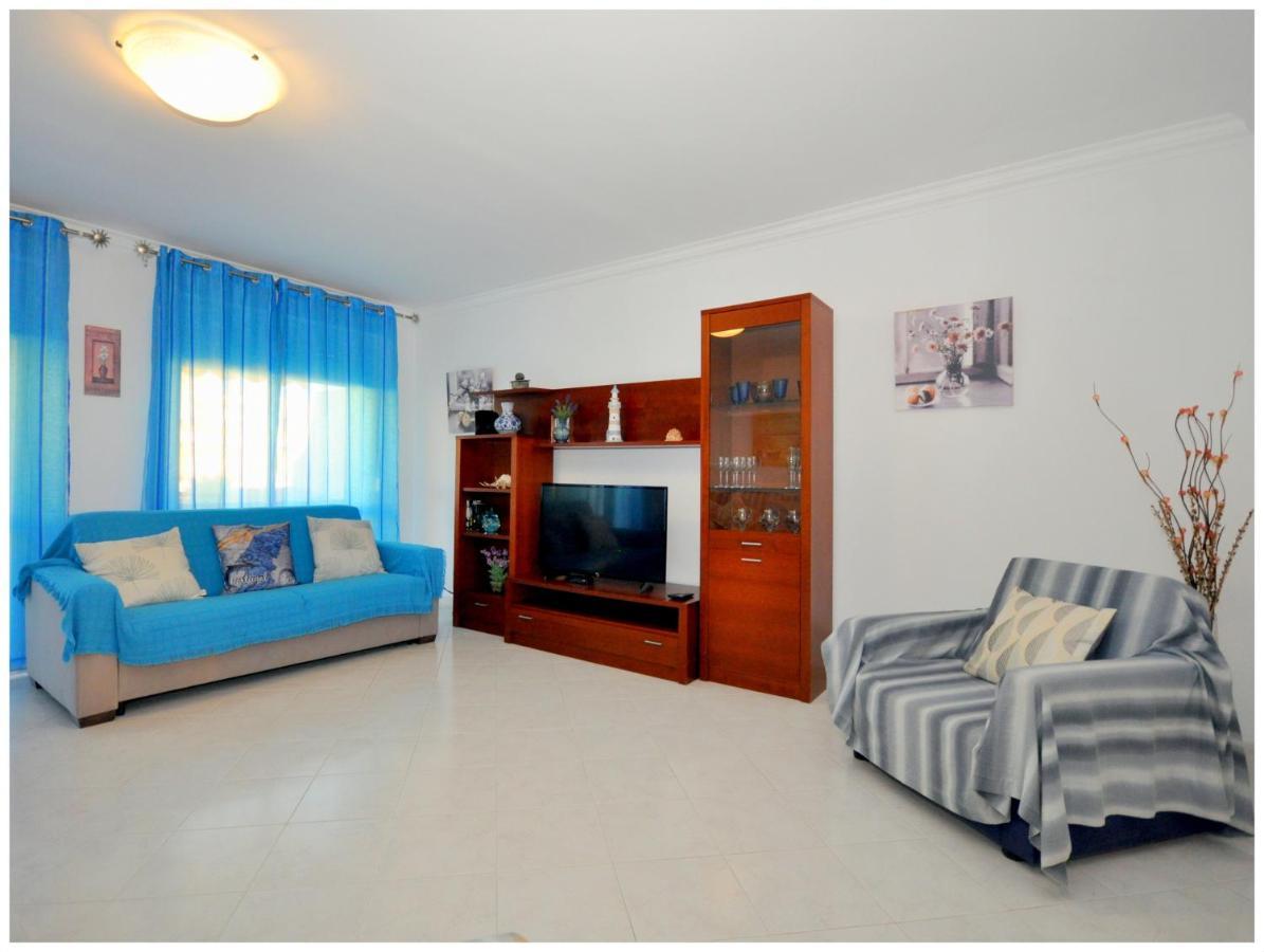 Apartamentos Capitolina Quarteira Exteriör bild