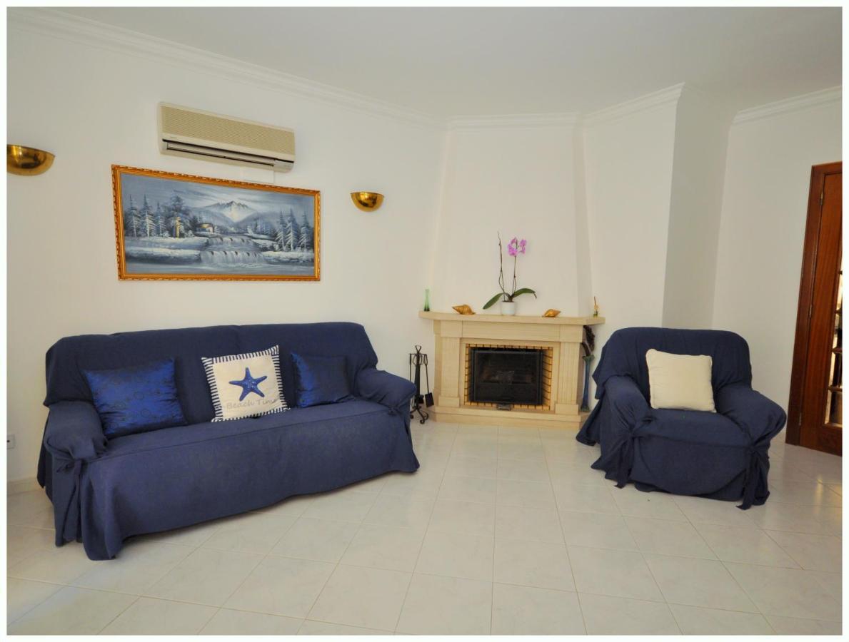 Apartamentos Capitolina Quarteira Exteriör bild