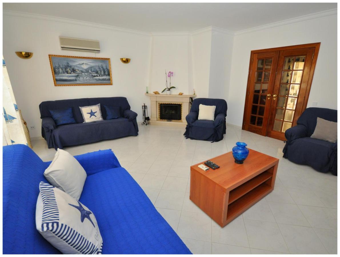 Apartamentos Capitolina Quarteira Exteriör bild