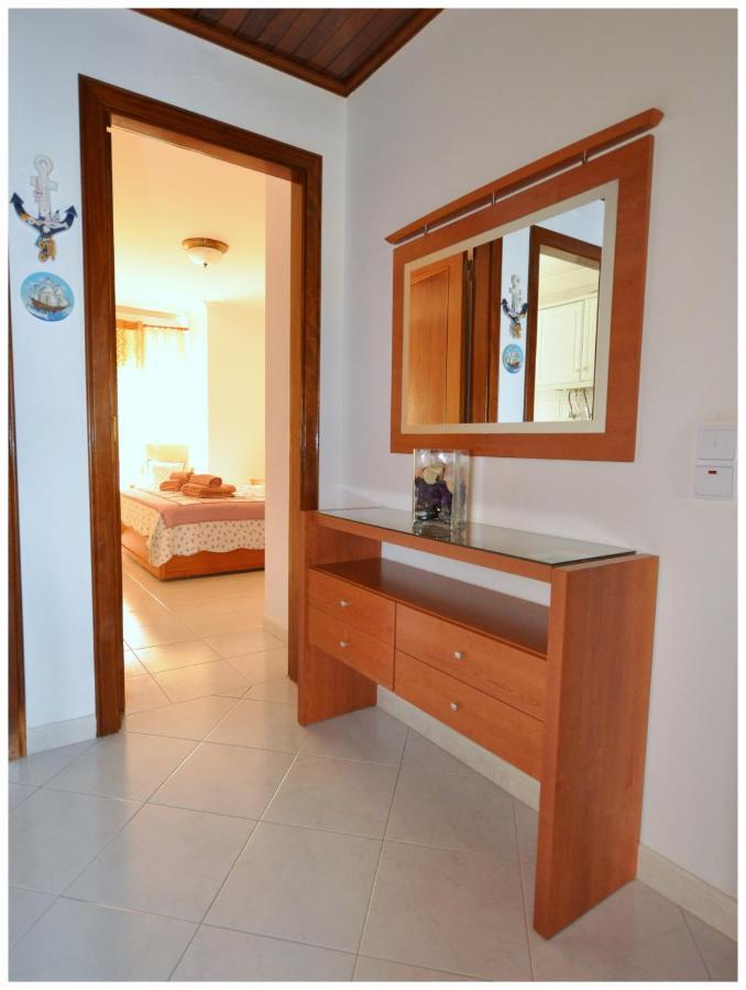 Apartamentos Capitolina Quarteira Exteriör bild